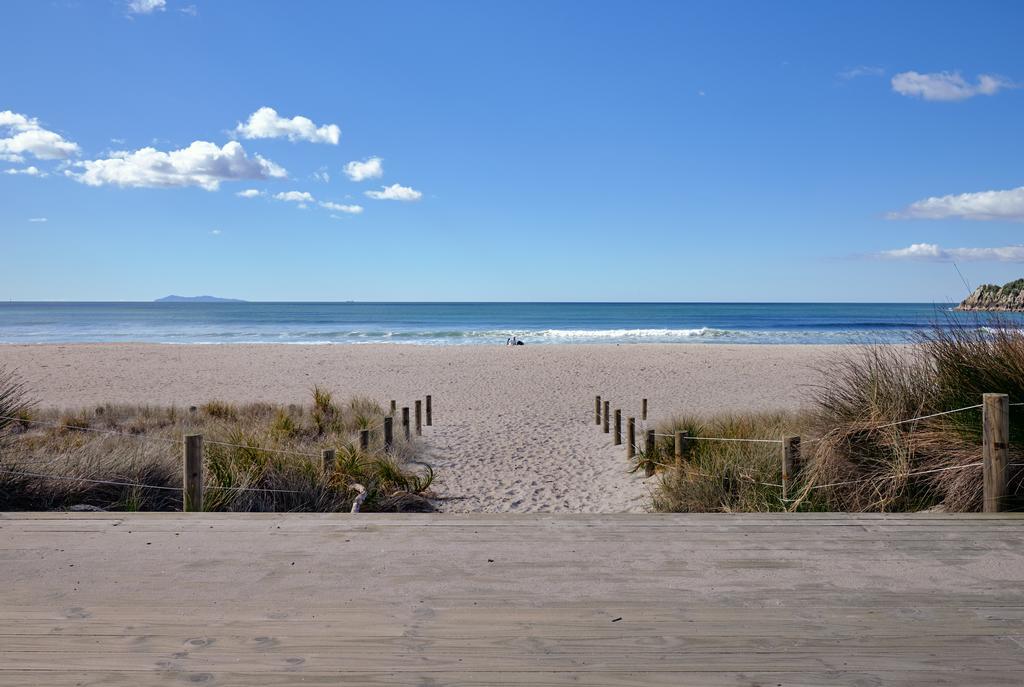 Ocean View Beach Escape - Top Floor Apartments, Mt Maunganui Base เมาท์มองานุย ภายนอก รูปภาพ